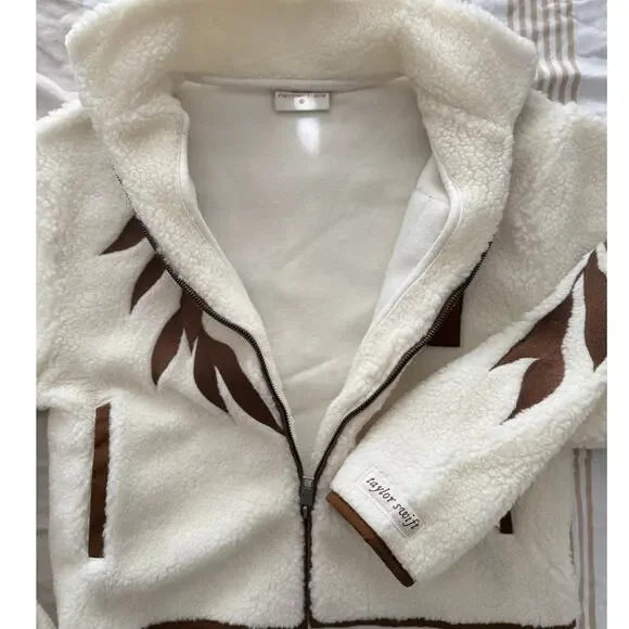 TAYLOR SWIFT NWT | Life is a Willow Zip Up Sherpa Fleece Coat Jacket | size XS - Picture 5 of 8